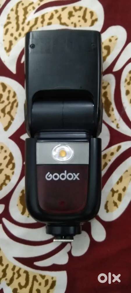 Godox V860III-C flash