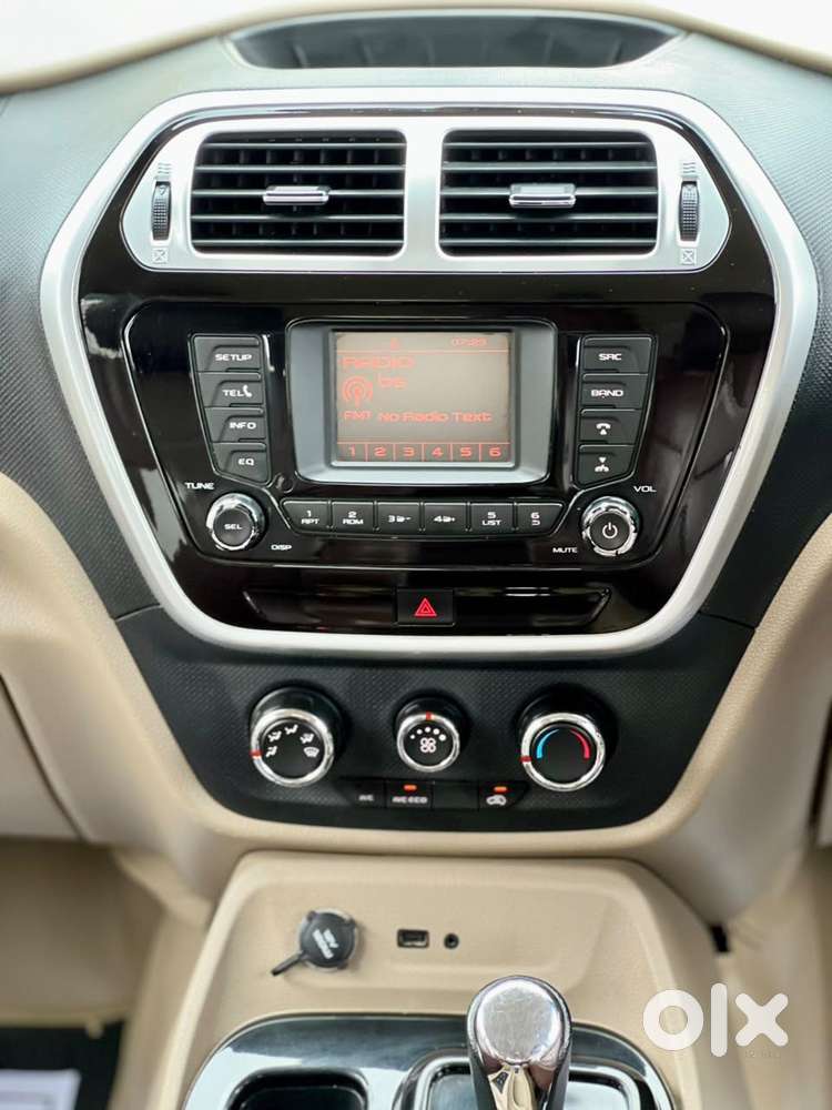 Mahindra Tuv 300 Mhawk100 T8, 2018, Diesel