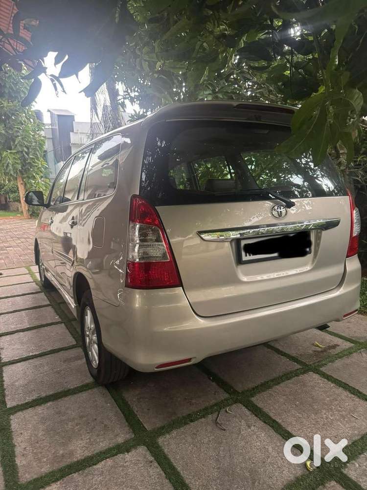 Toyota Innova 2013 Diesel Well Maintained