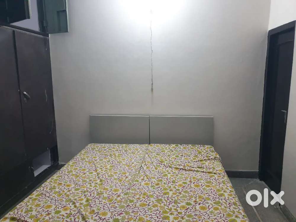 Separate room for girls