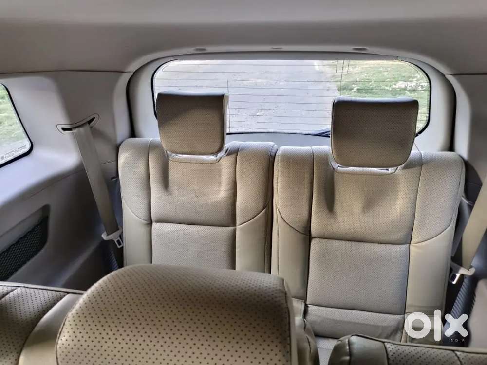 Mahindra Xuv500 2017 Diesel 70000 Km Driven