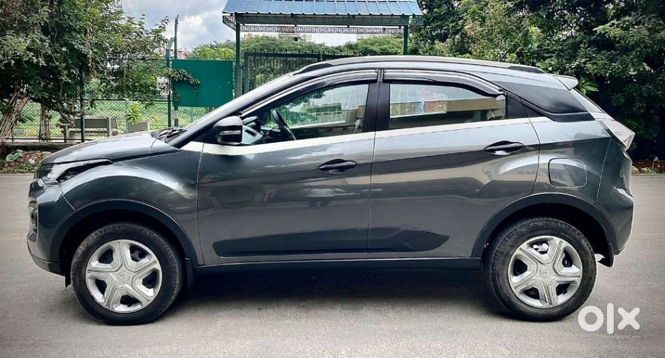 Tata Nexon 1.2 Revotron Xm Plus (s), 2020, Petrol