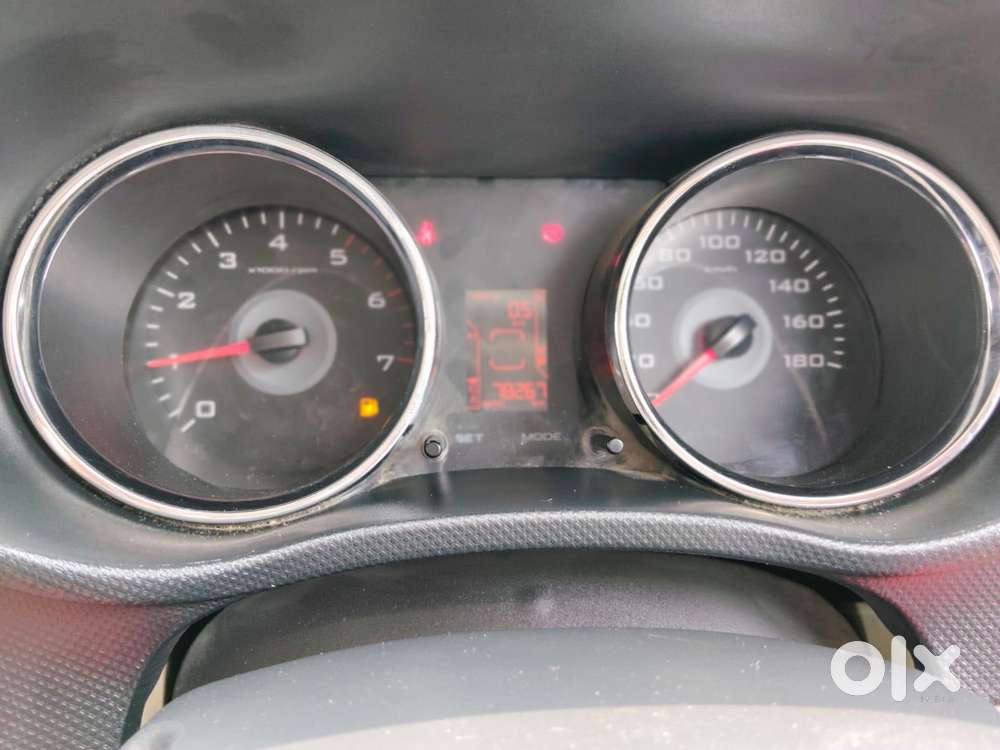 Mahindra Tuv 300 Mhawk100 T8, 2017, Diesel