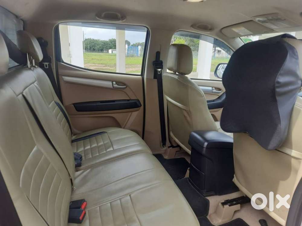 Isuzu D-max V-cross 4x4  Single Owner  Top Condition