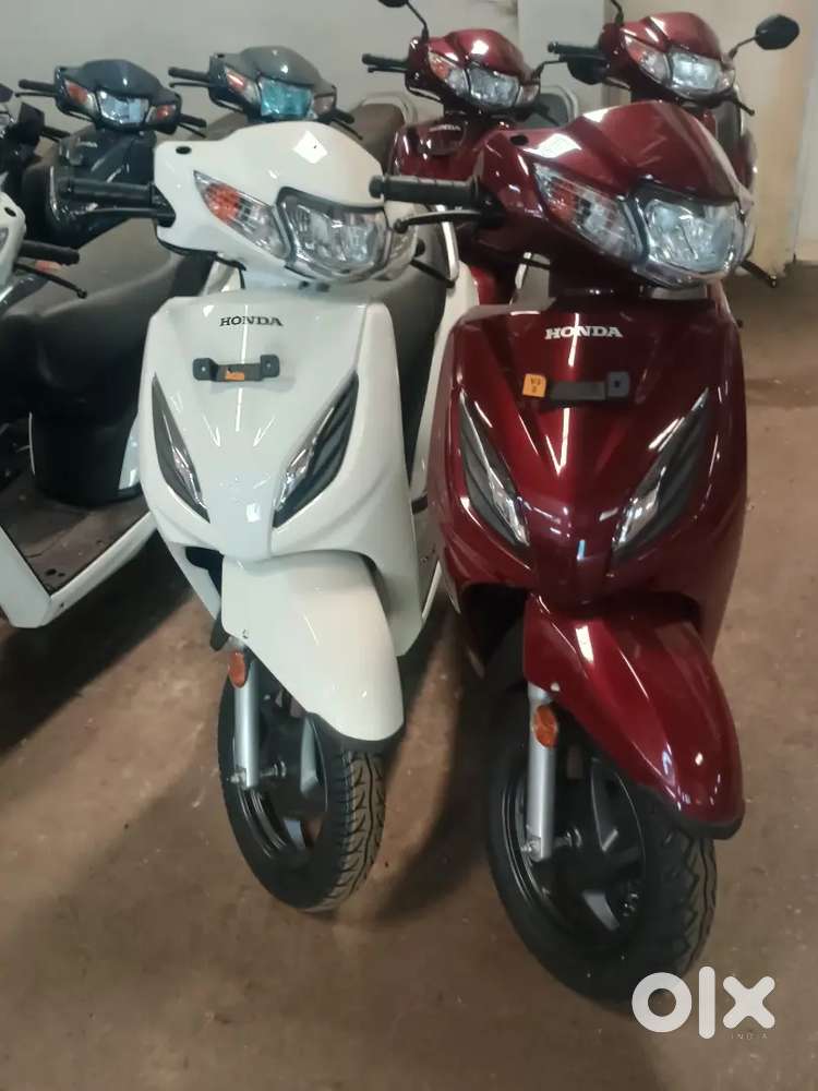 Bs6 Activa 125 Cherry Colour Disc Brake Activa 6g Red Colour Price - Main Image