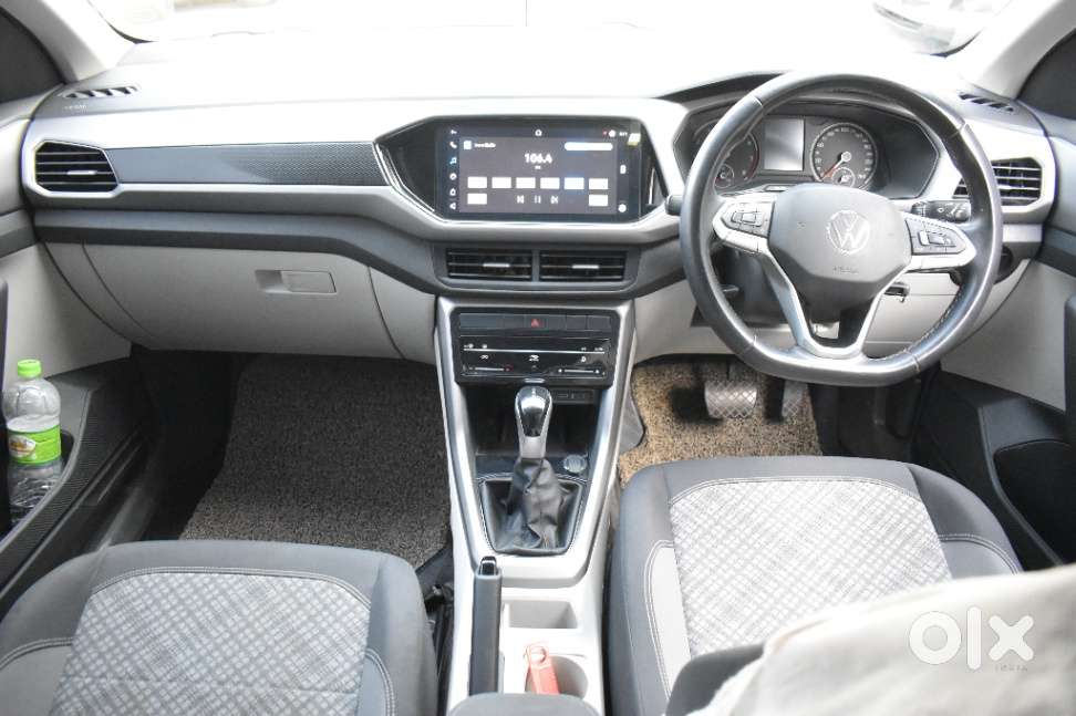 Volkswagen Taigun 1.0 Tsi Highline At, 2022, Petrol