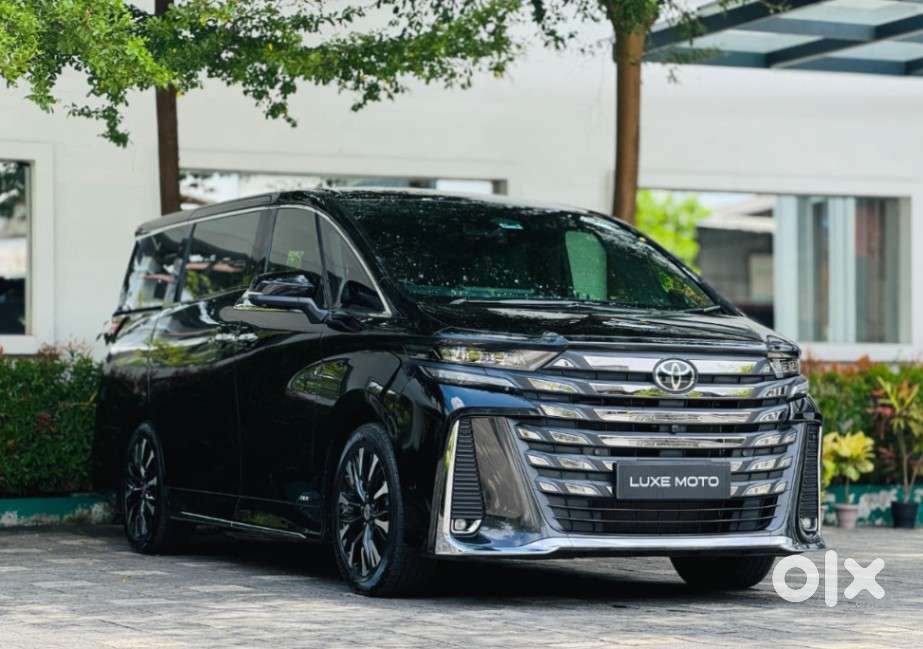 Toyota Vellfire Vip &ndash; Executive Lounge, 2025, Petrol