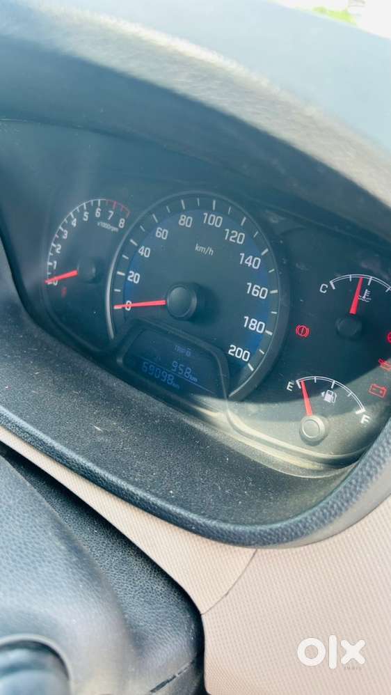 Hyundai Xcent 2016 Odometer 69000