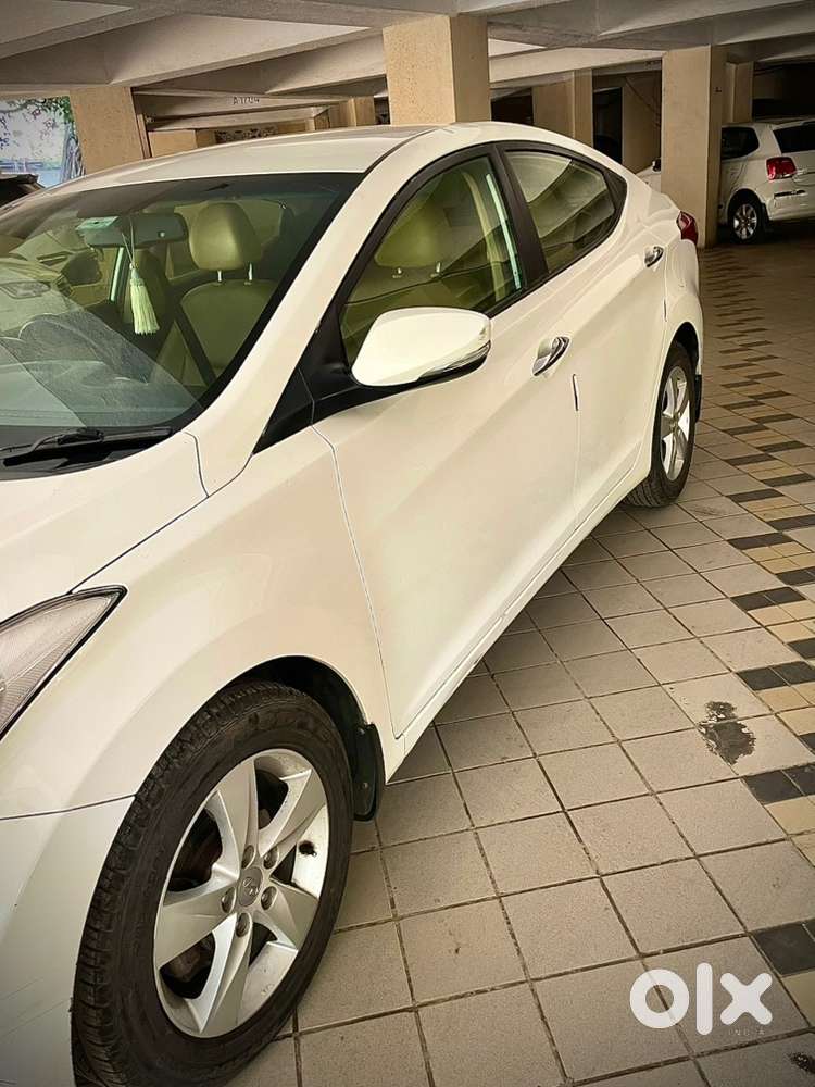 Hyundai Elantra Petrol 2013