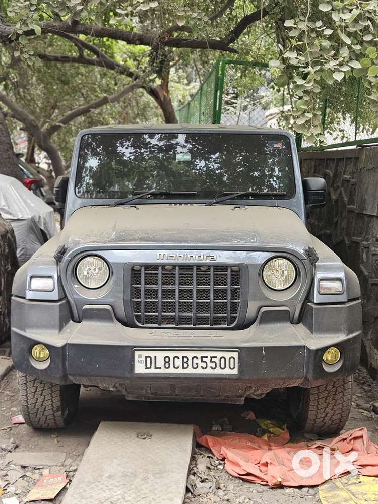 Mahindra Petrol 2023 Car