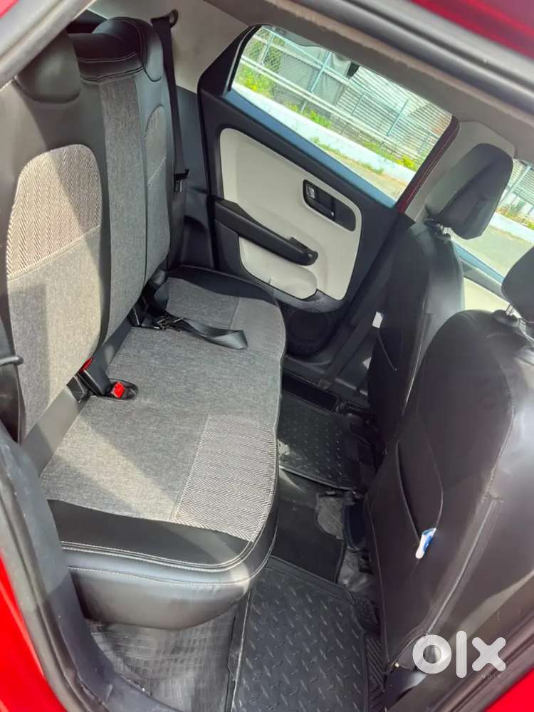 Tata Altroz 1.2 Luxe 2021