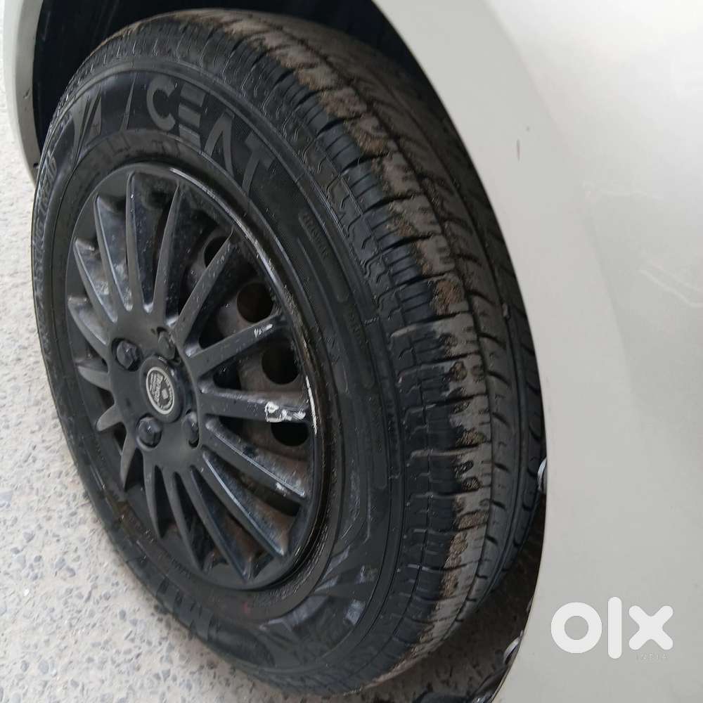 Maruti Suzuki Swift Lxi Optional-o, 2015, Petrol