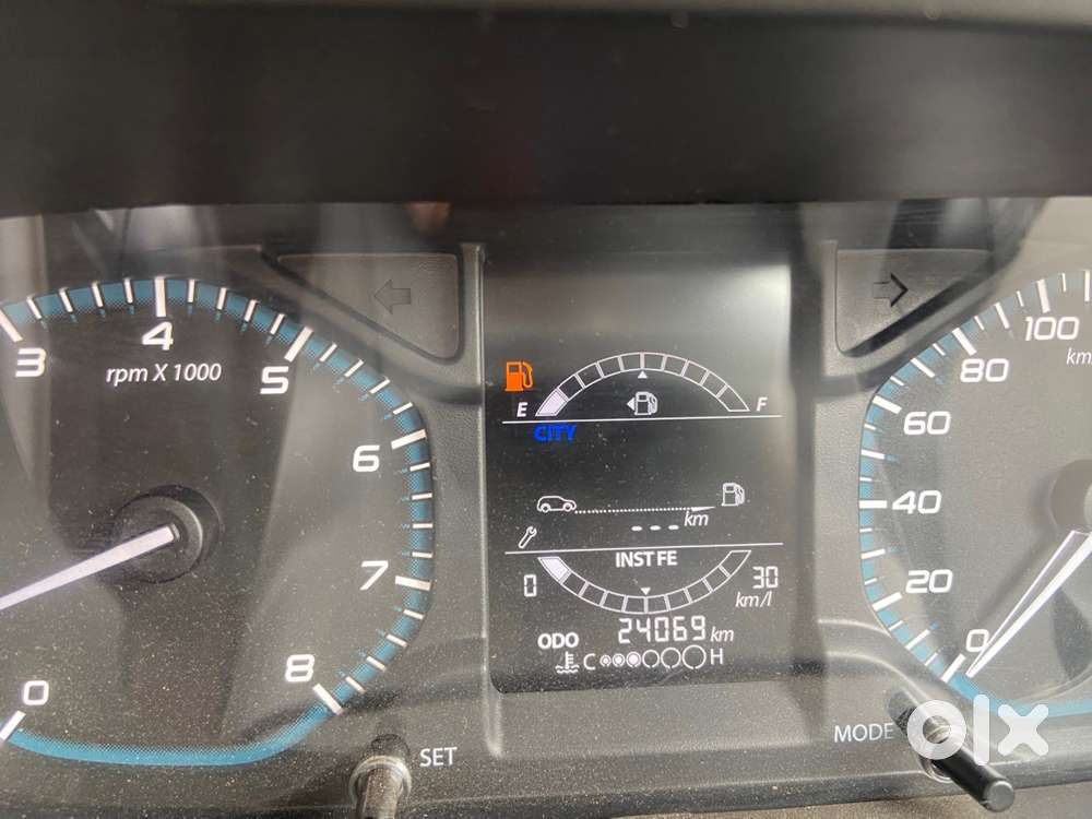 Tata Altroz Petrol 2023