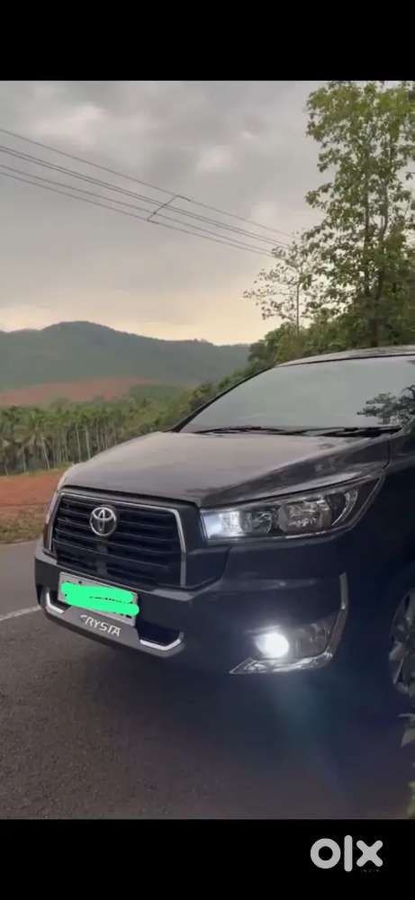 Toyota Innova Crysta 2017