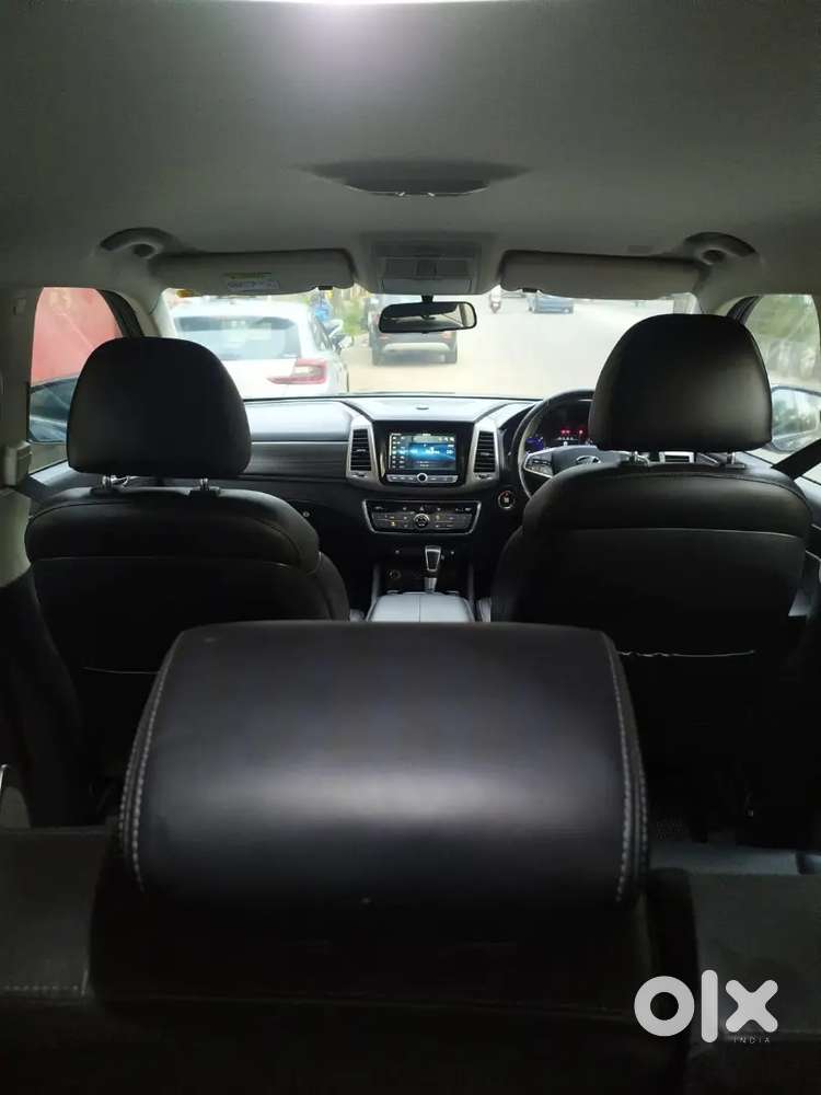 Mahindra Alturas G4 Automatic
