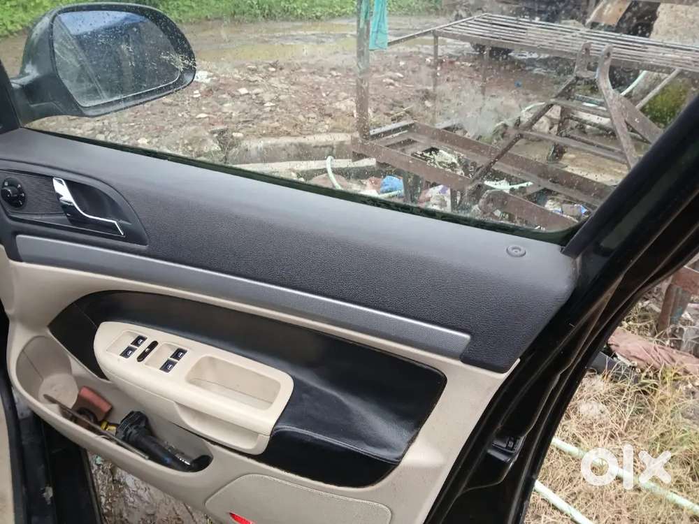 Skoda Laura 2010 Petrol 100000 Km Driven