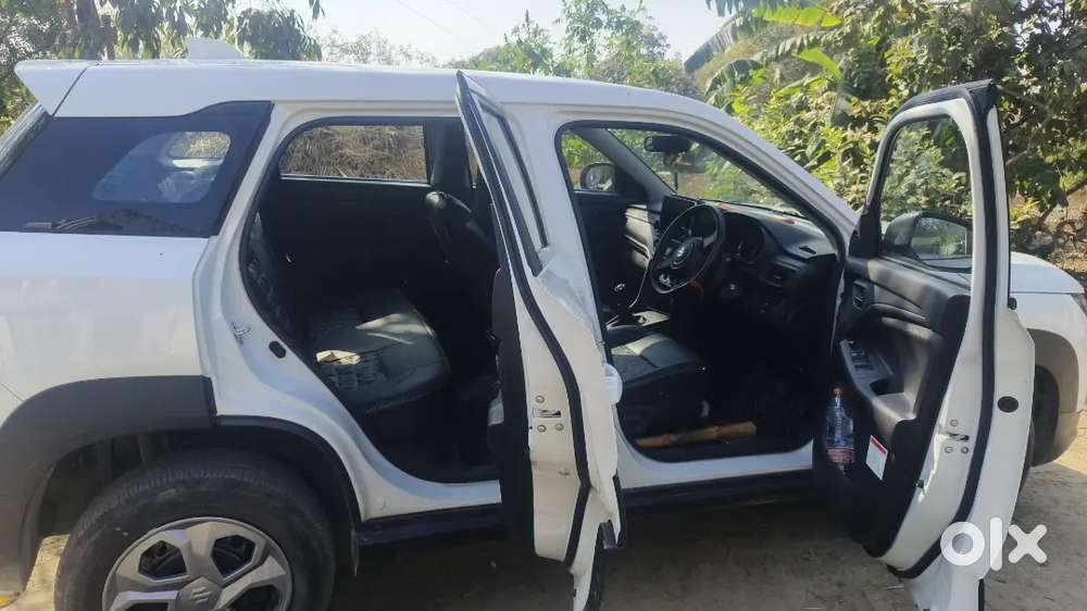 Maruti Suzuki Brezza Lxi 2025
