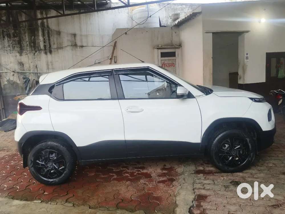 Good Condition Car New Jaisi Dealer Dur Rhe