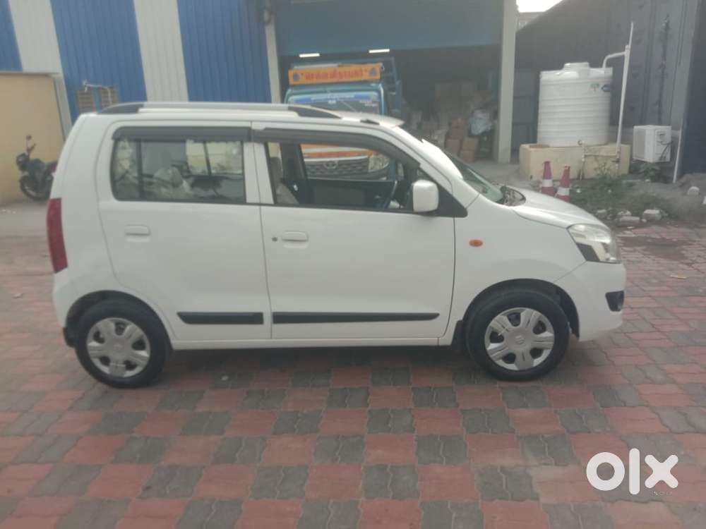 Maruti Suzuki Wagon R Amt Vxi, 2017, Petrol