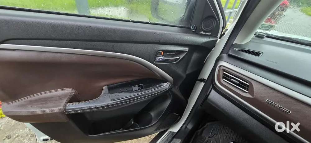 Maruti Brezza Hybrid 2025 Model With Manufacture Warranty