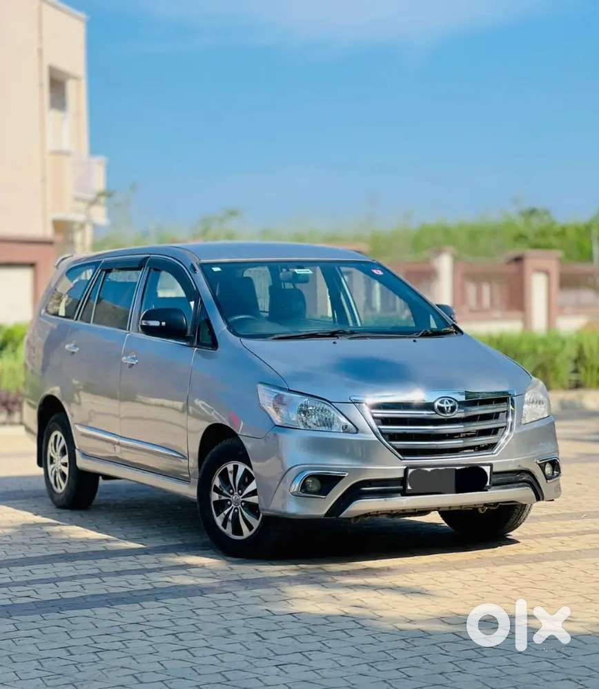 Toyota Innova 2015 Diesel 103000 Km Driven