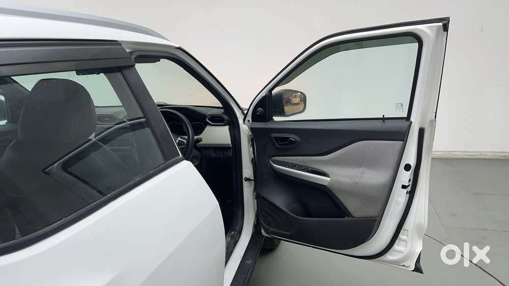 Nissan Magnite 1.0 Xe, 2023, Petrol