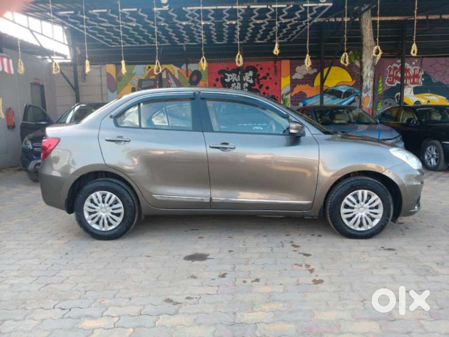 Maruti Suzuki Dzire 1.2 Vxi, 2021, Petrol