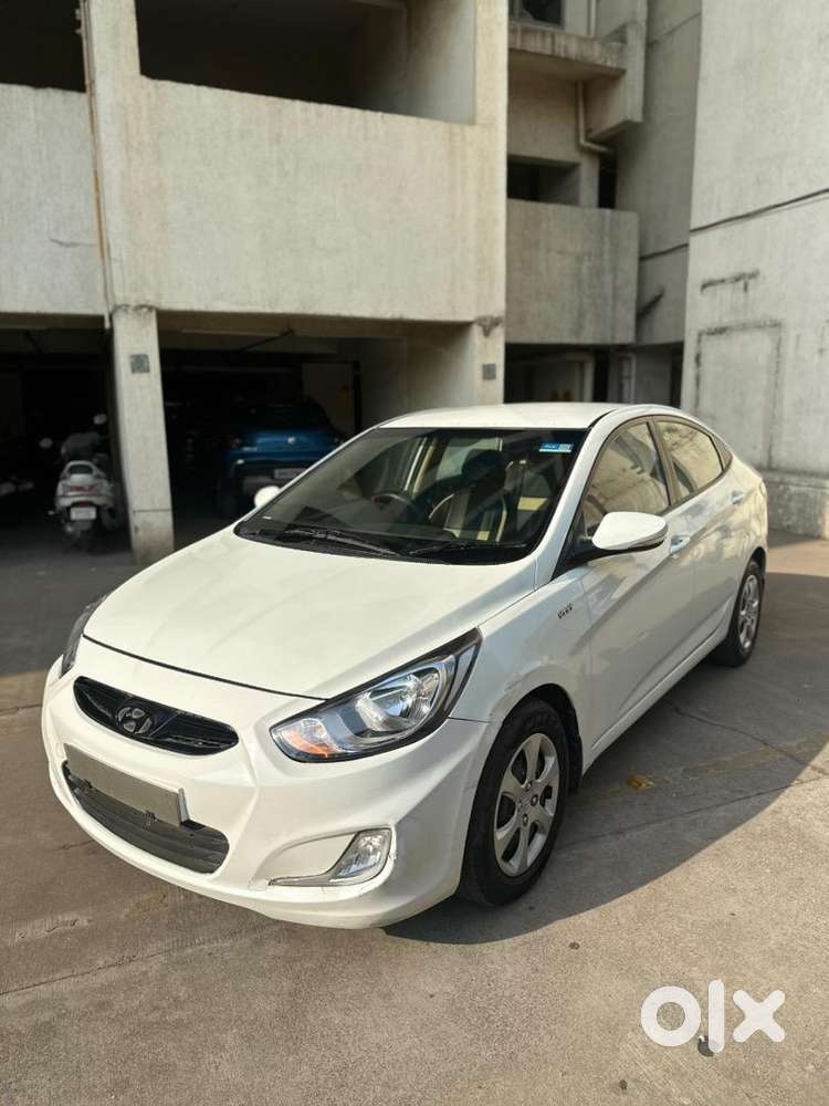 Hyundai Fluidic Verna 2012