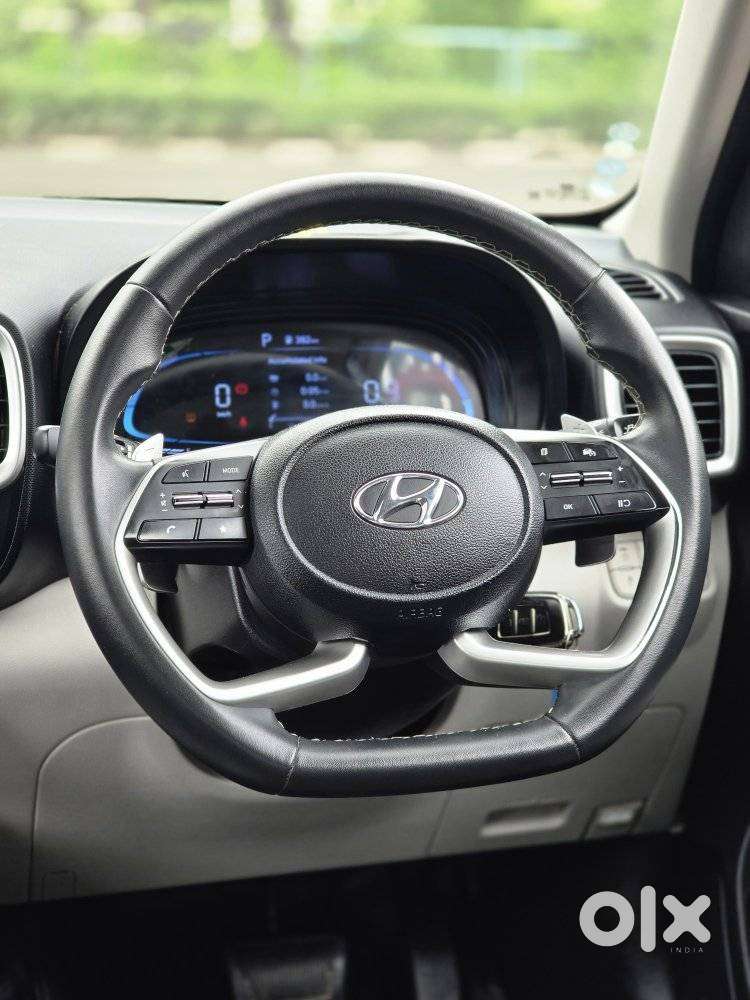 Hyundai Venue 1.0 S (o) Turbo Dct, 2024, Petrol