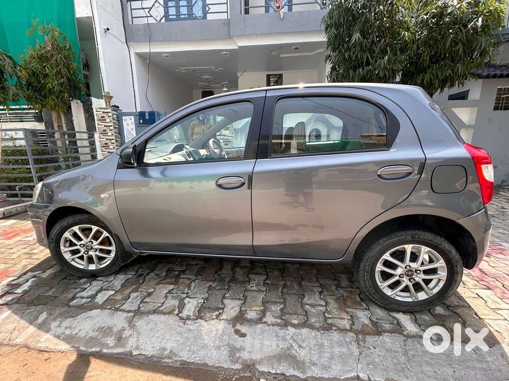 Toyota Etios Liva Gd Diesel 2014  New Bridgestone Tyres