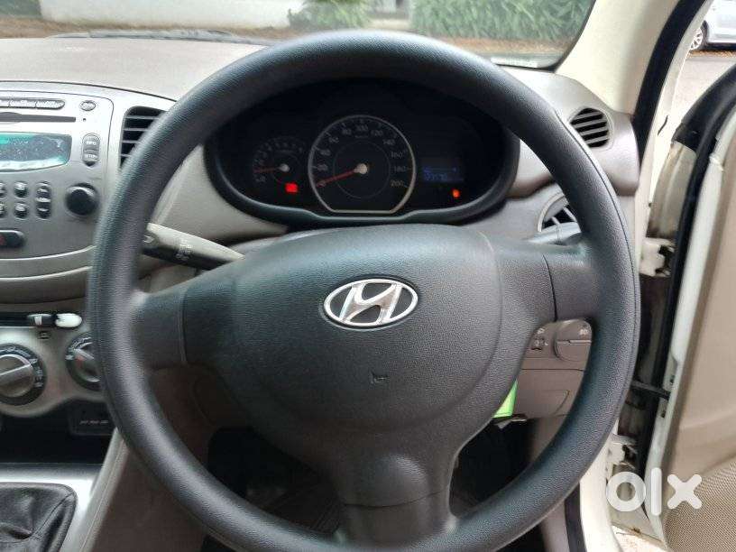 Hyundai I10 Sportz, 2014, Petrol