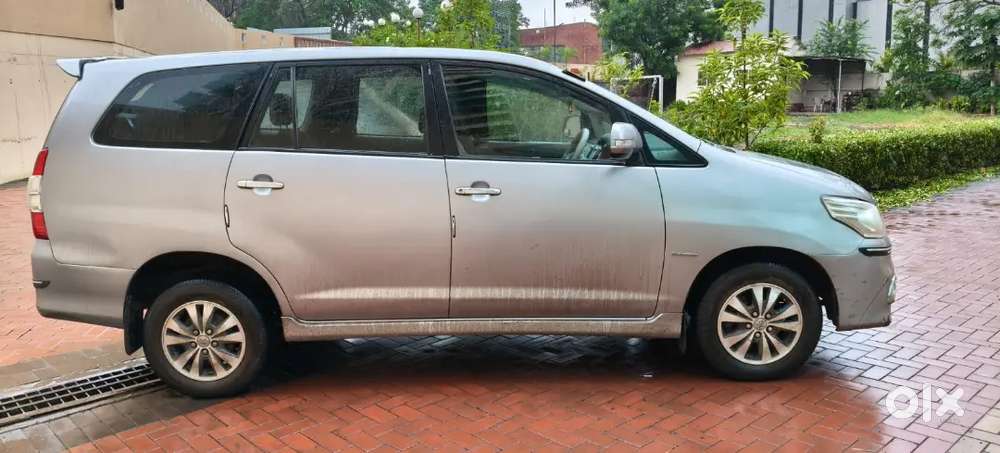 Toyota Innova 2.5 Vx 2016