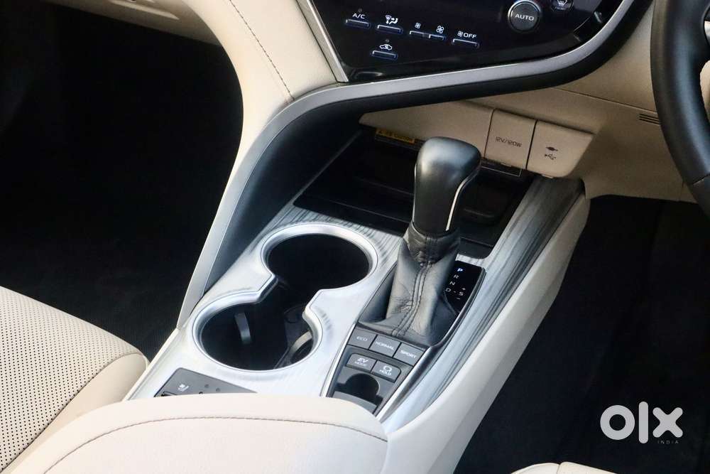 Toyota Camry [2019-ongoing] 2.5 Hybrid, 2021, Petrol