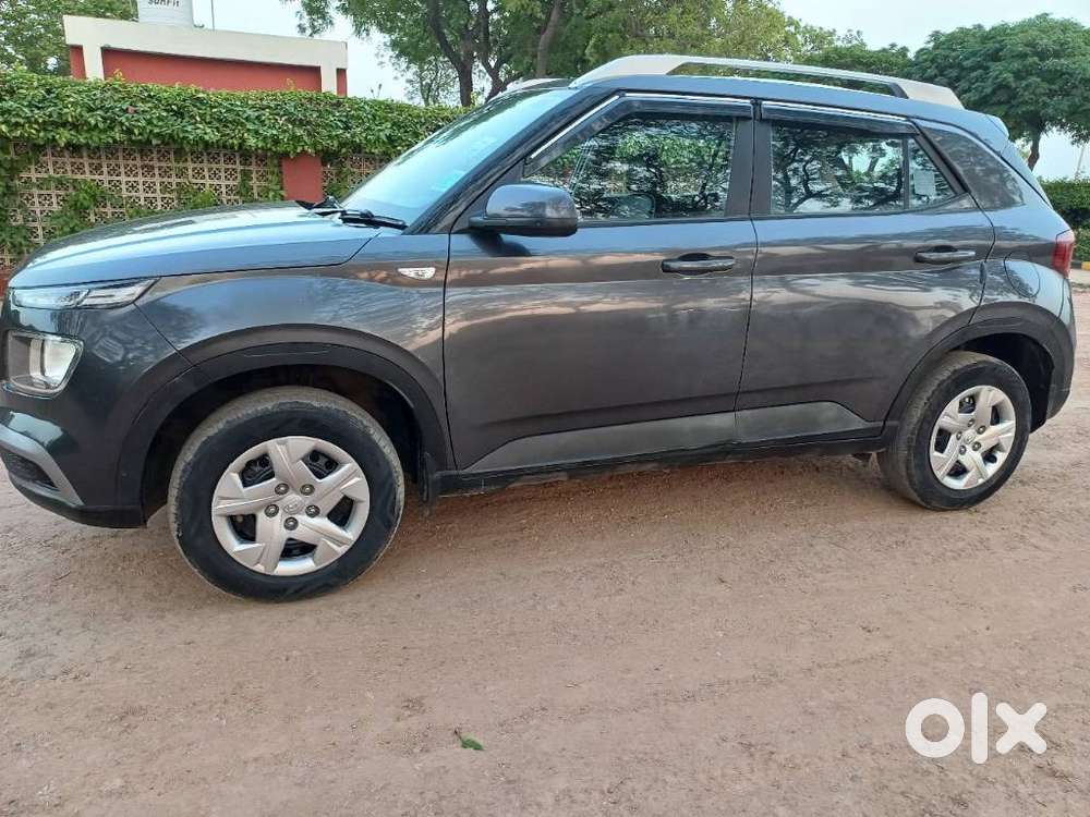 Hyundai Venue E 1.2 Petrol, 2021, Petrol