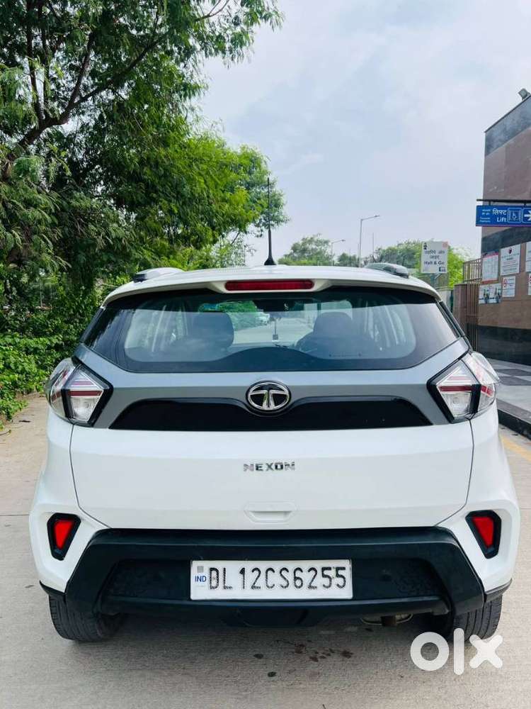 Tata Nexon 1.5 Revotorq Xm (s), 2020, Petrol