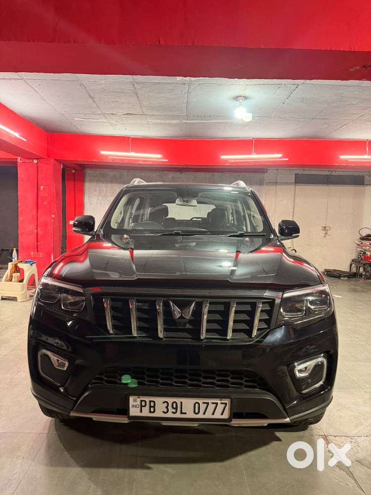 Mahindra Scorpio-n 2.2 Z8 L Diesel At 6 Str, 2023, Diesel