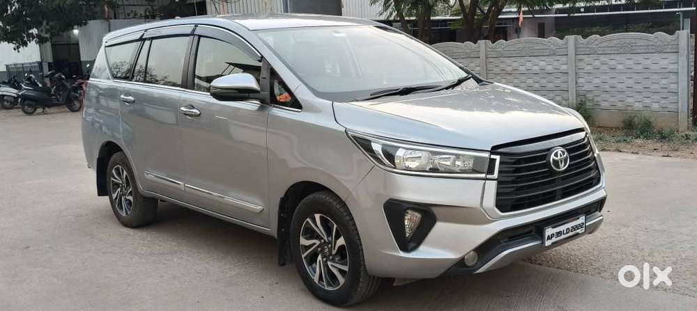 Toyota Innova Crysta 2.4 G Plus Mt 8 Str, 2021, Diesel