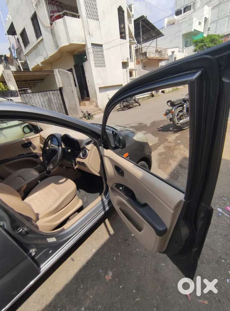 Hyundai I10 2009 Petrol Well Maintained Brand New Condition