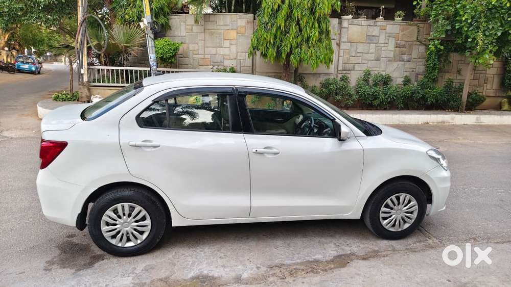 Maruti Suzuki Swift Dzire Vxi Optional, 2020, Petrol