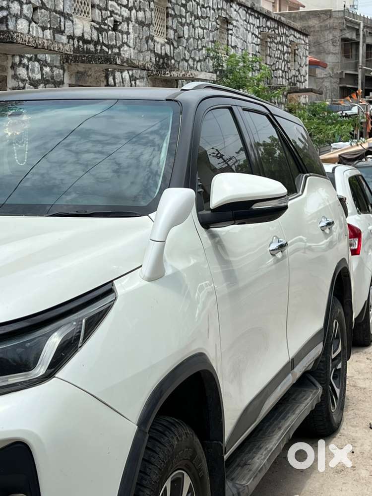 Toyota Fortuner Diesel 2017 Converted To Legender