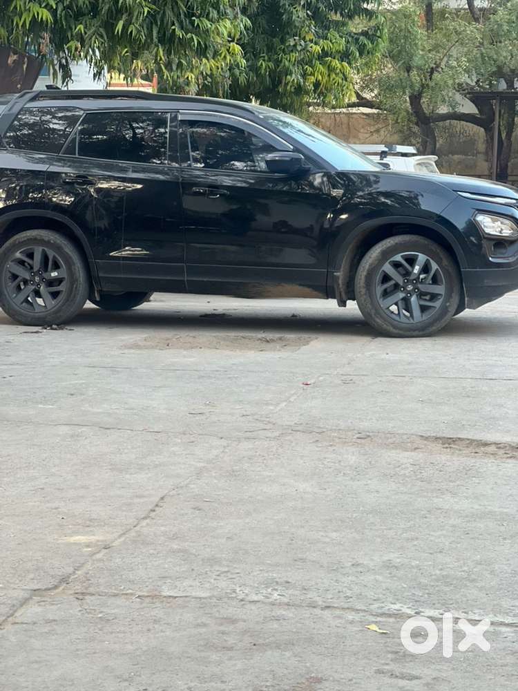 Tata Safari 2022 Dark Edition