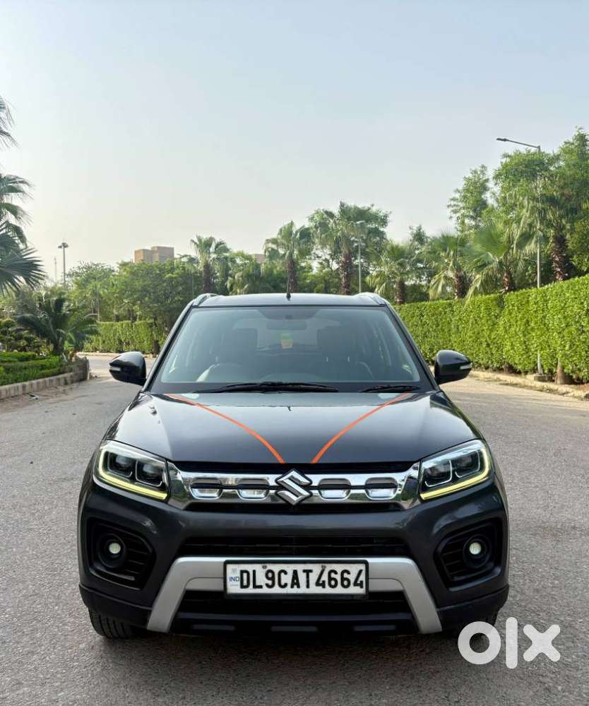 Maruti Suzuki Brezza 1.5 Zxi Plus At Smart Hybrid, 2020, Petrol