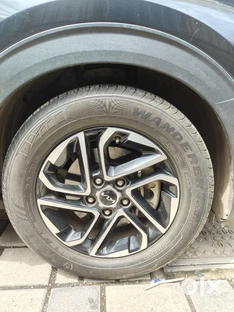 Kia Carens Prestige Plus