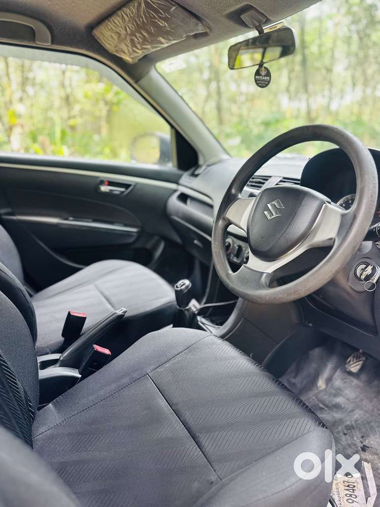 Maruti Suzuki Swift Vxi + Manual, 2014, Petrol