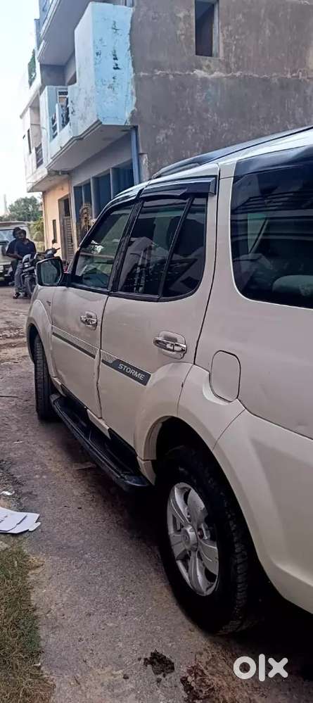 Tata Safari Storme 2016 Suv