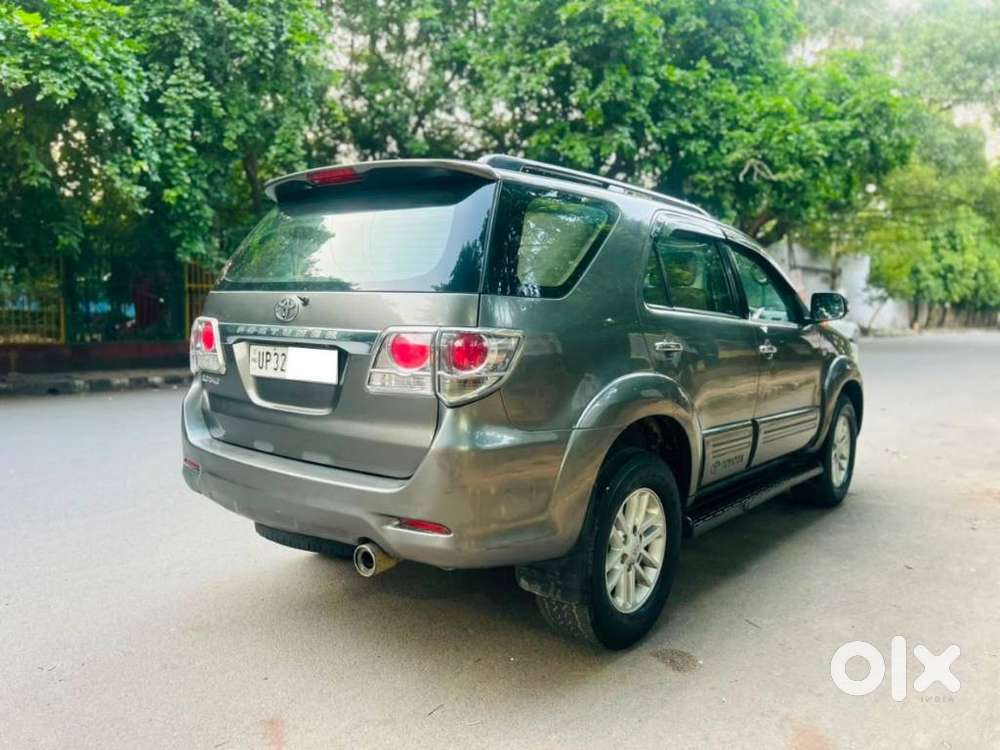 Toyota Fortuner 4x2 Manual, 2013, Diesel