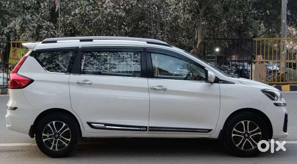 Maruti Suzuki Ertiga Zxi Plus At Shvs, 2022, Petrol