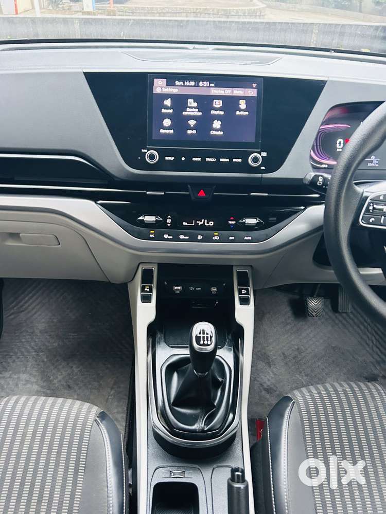Kia Carens 1.5 Prestige Plus Diesel 7 Str Imt, 2023, Diesel