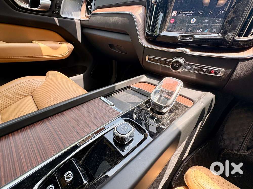 Volvo Xc60 2.0 B5 Ultimate, 2024, Petrol