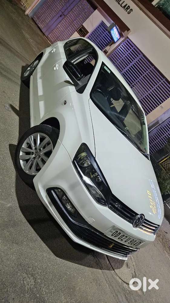 Volkswagen Polo Gt Tsi
Its 1.2l Dsg Gearbox
 2015 Petrol 88000 Km